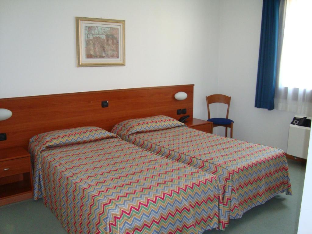Hotel Naonis Cordenons Kamer foto
